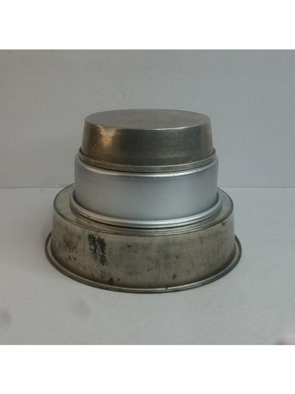 Vintage Set Of 3 Mirro Aluminum Round Stacking Cake Pans - Picture 5 of 5